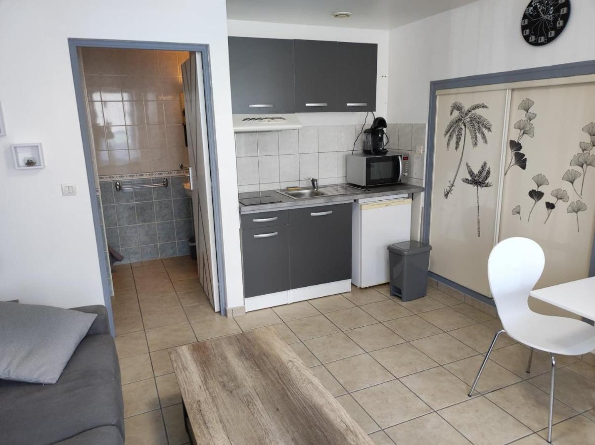 Studio 2 Personnes En Centre Ville Saint-Pierre-de-Plesguen المظهر الخارجي الصورة